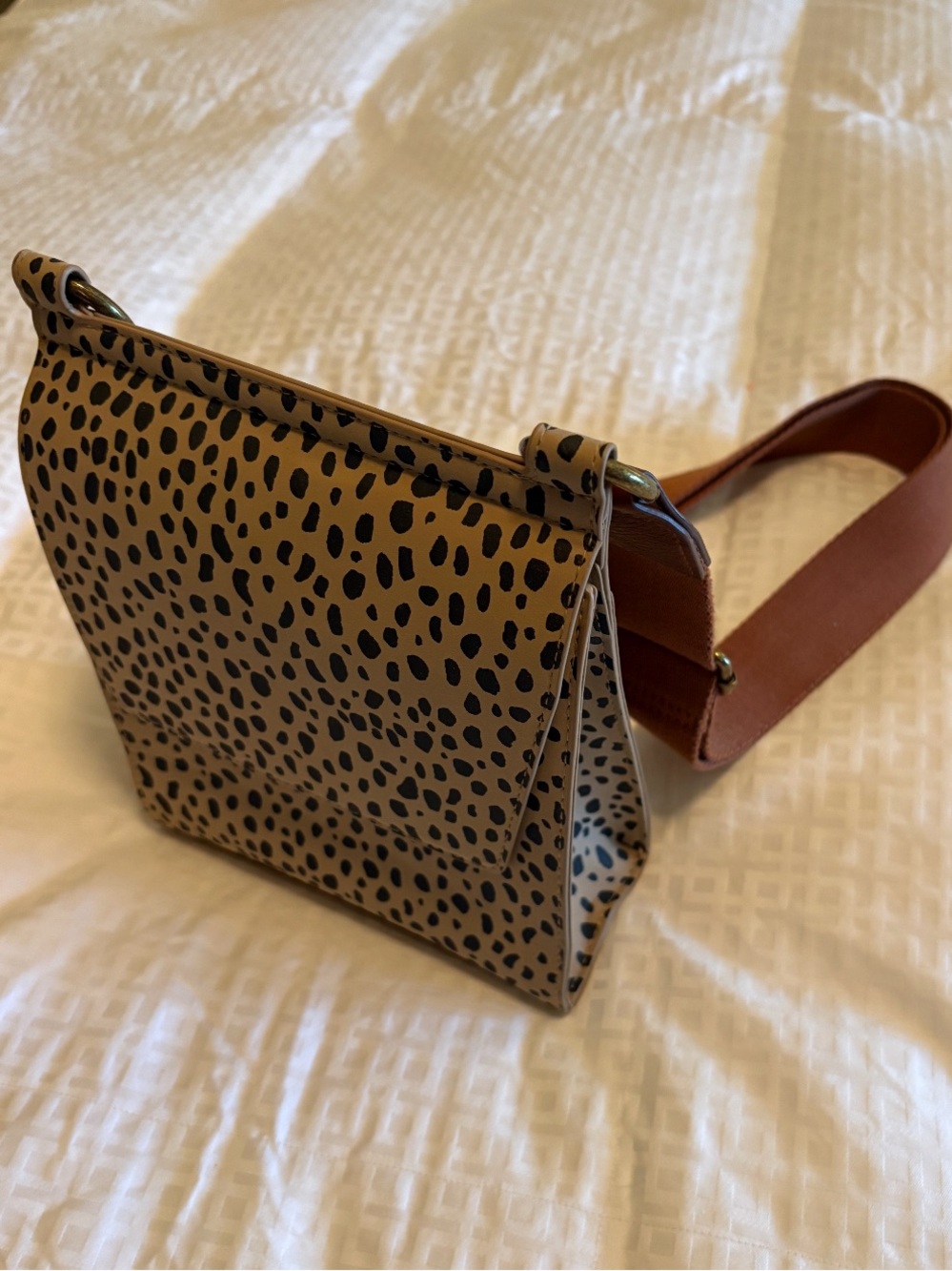 Universal Thread Leopard Crossbody Bag - Picture 4 of 4